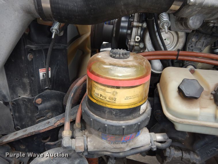 image for item DK7598 2011 Freightliner Cascadia  semi truck