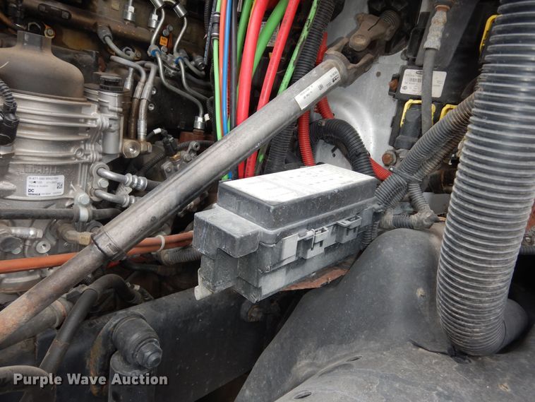 image for item DK7598 2011 Freightliner Cascadia  semi truck