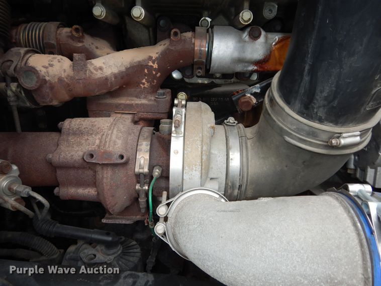 image for item DK7598 2011 Freightliner Cascadia  semi truck