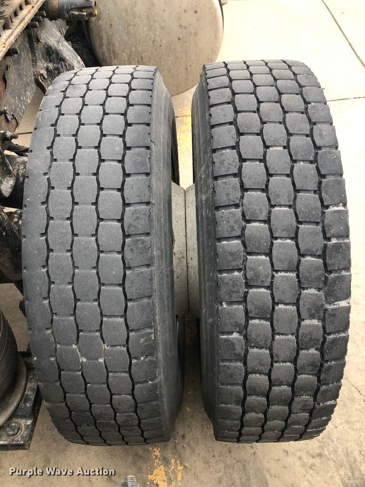 image for item DK7598 2011 Freightliner Cascadia  semi truck