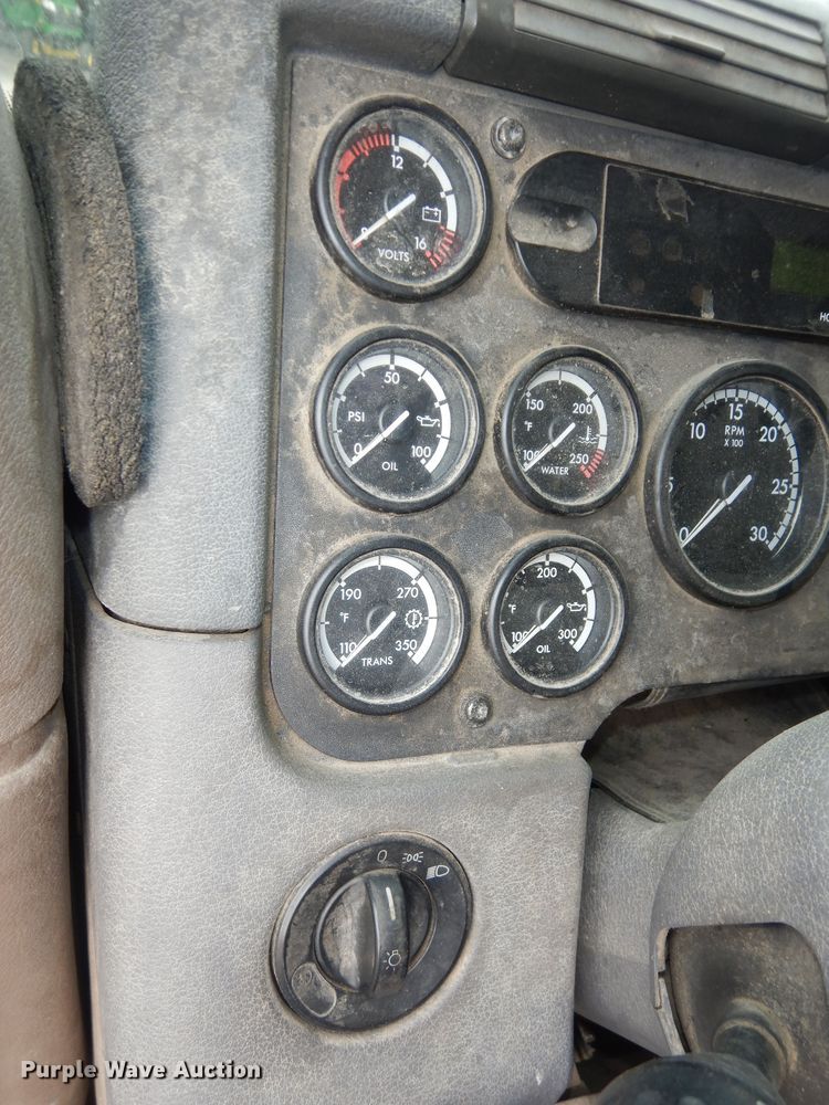 image for item DK7677 2012 Freightliner Cascadia  semi truck