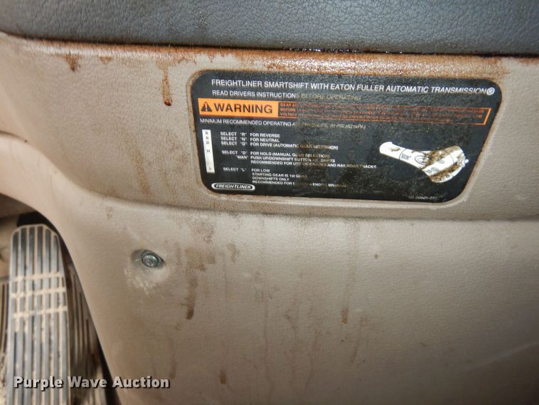 image for item DK7677 2012 Freightliner Cascadia  semi truck