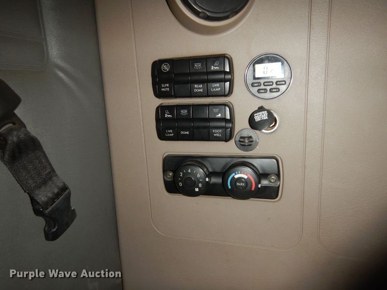 image for item DK7677 2012 Freightliner Cascadia  semi truck