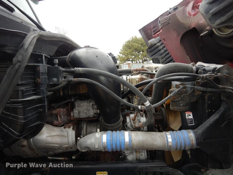 image for item DK7677 2012 Freightliner Cascadia  semi truck