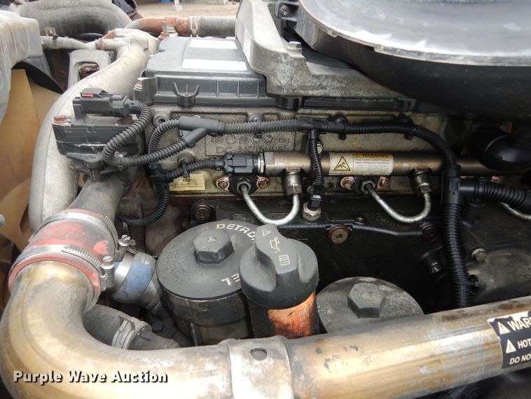 image for item DK7677 2012 Freightliner Cascadia  semi truck