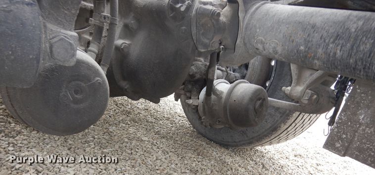 image for item DK7677 2012 Freightliner Cascadia  semi truck