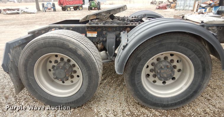 image for item DK7677 2012 Freightliner Cascadia  semi truck