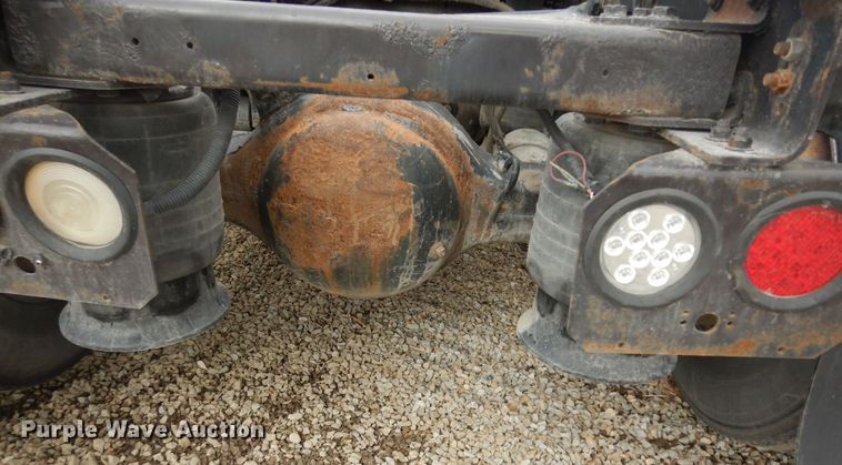 image for item DK7677 2012 Freightliner Cascadia  semi truck