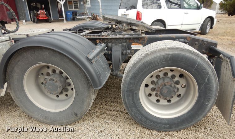 image for item DK7677 2012 Freightliner Cascadia  semi truck