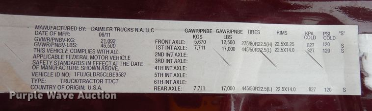 image for item DK7677 2012 Freightliner Cascadia  semi truck