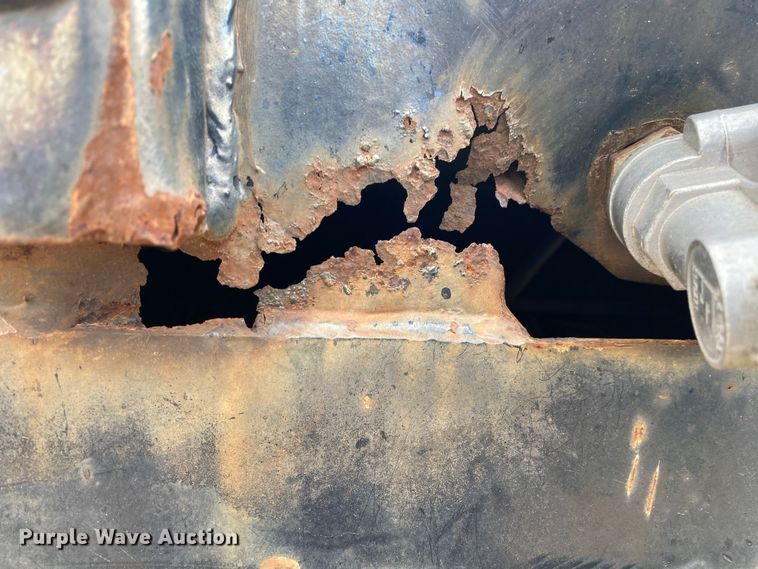 image for item DL7041 1988 Utility  flatbed trailer