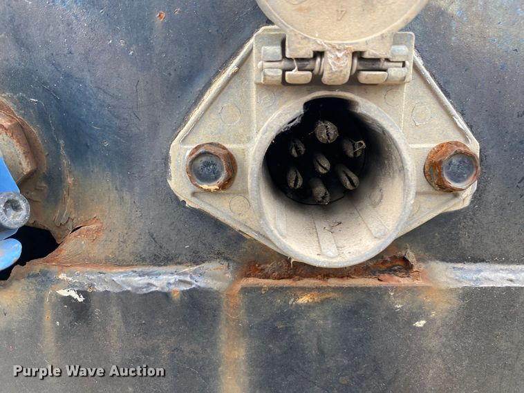 image for item DL7041 1988 Utility  flatbed trailer