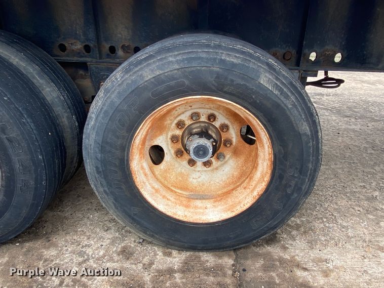 image for item DL7041 1988 Utility  flatbed trailer