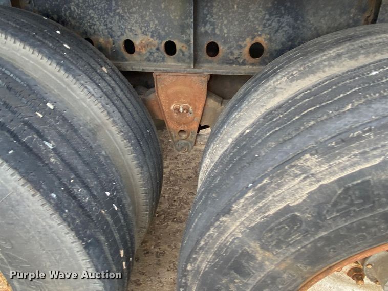 image for item DL7041 1988 Utility  flatbed trailer