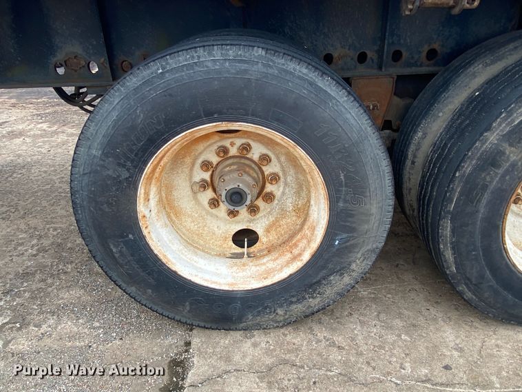 image for item DL7041 1988 Utility  flatbed trailer