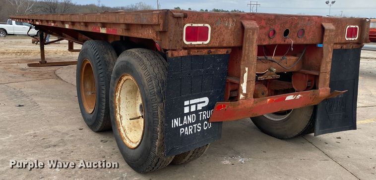 image for item DL7042 1982 Aztec  flatbed trailer
