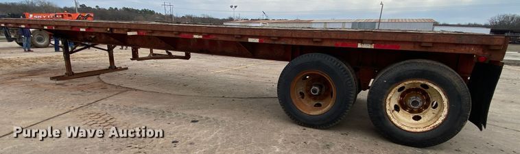 image for item DL7042 1982 Aztec  flatbed trailer