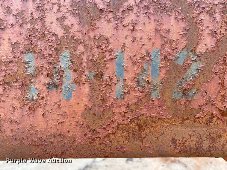 image for item DL7042 1982 Aztec  flatbed trailer