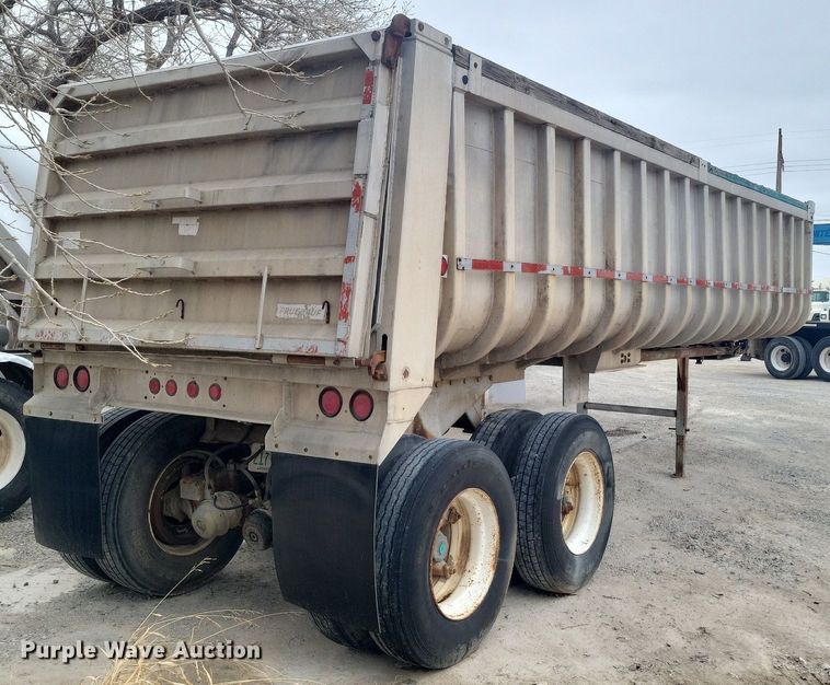 image for item DM2559 1974 Fruehauf  end dump trailer