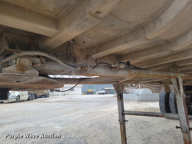 image for item DM2559 1974 Fruehauf  end dump trailer