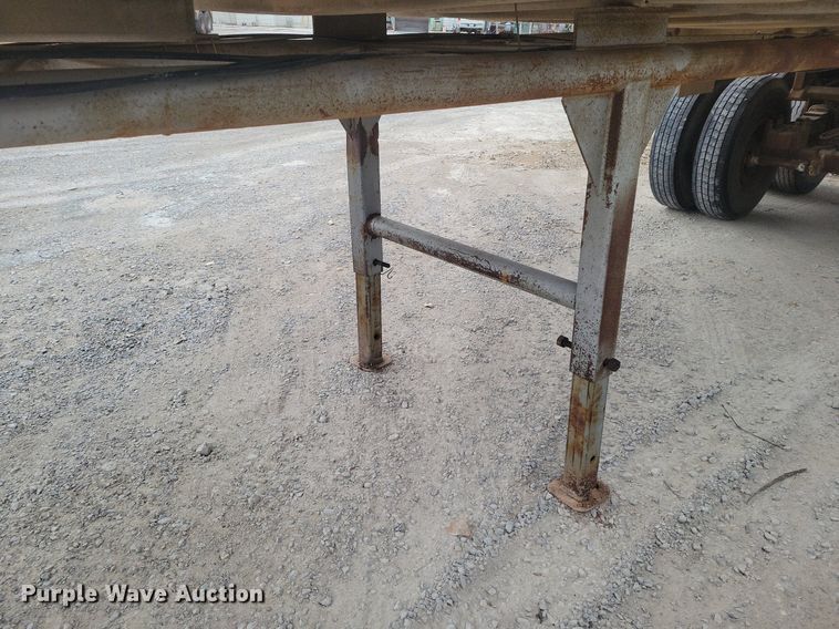 image for item DM2559 1974 Fruehauf  end dump trailer