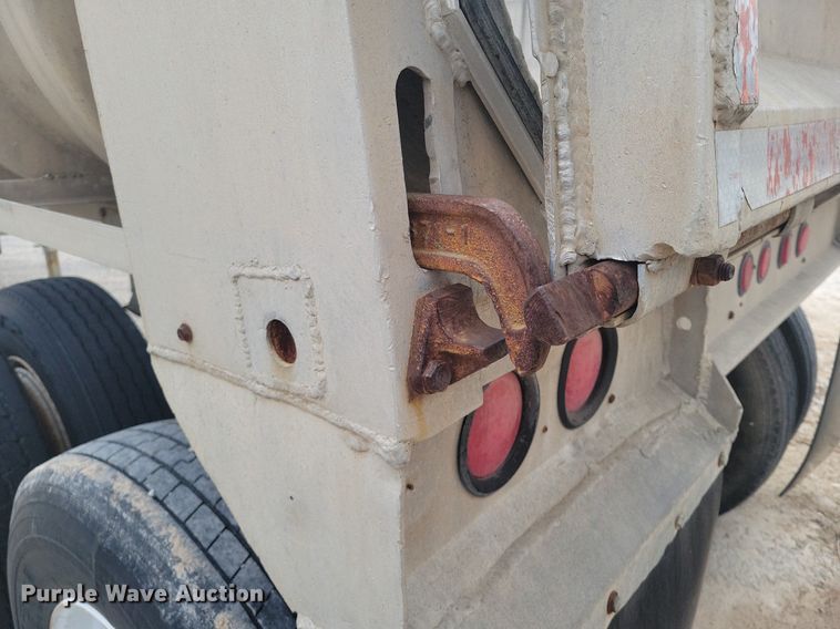 image for item DM2559 1974 Fruehauf  end dump trailer