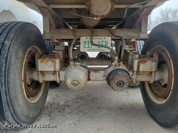 image for item DM2559 1974 Fruehauf  end dump trailer