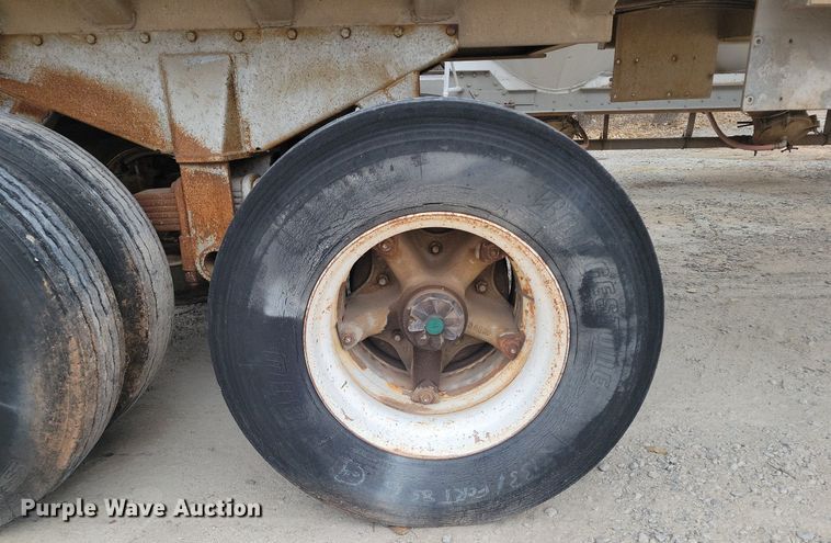 image for item DM2559 1974 Fruehauf  end dump trailer