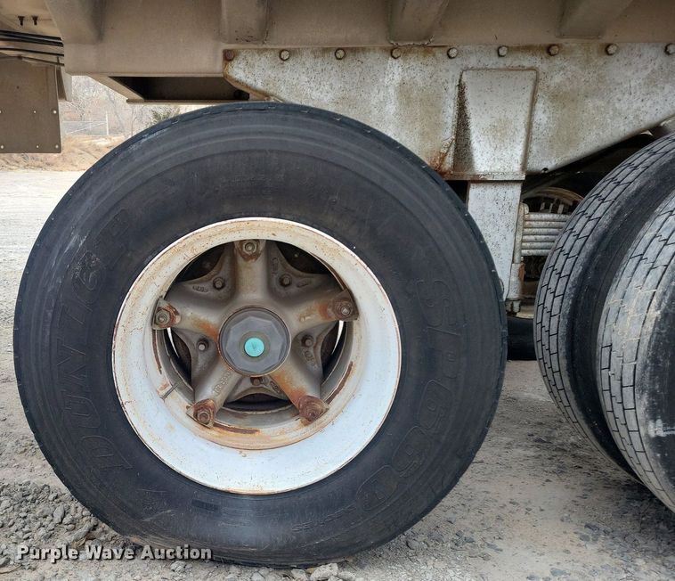 image for item DM2559 1974 Fruehauf  end dump trailer