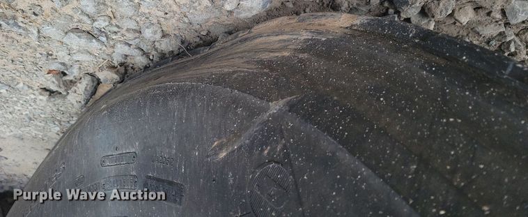 image for item DM2559 1974 Fruehauf  end dump trailer