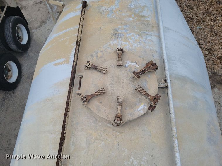 image for item DM2560 1982 Trailmobile  pneumatic dry bulk trailer