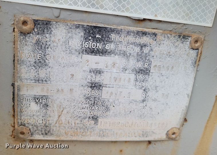 image for item DM2560 1982 Trailmobile  pneumatic dry bulk trailer