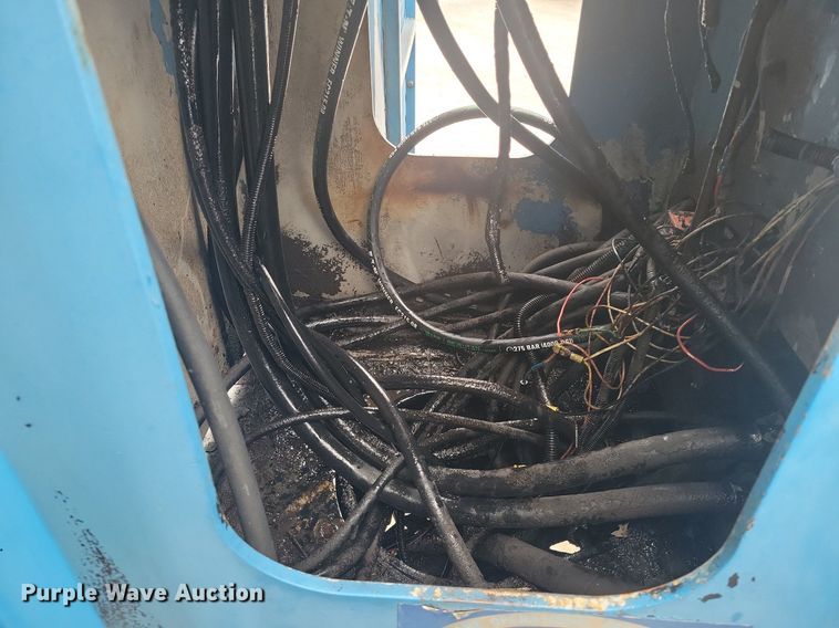 image for item DM2561 1988 Ford FT900F  crane truck