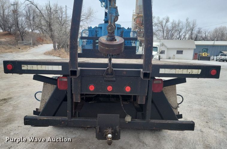 image for item DM2561 1988 Ford FT900F  crane truck