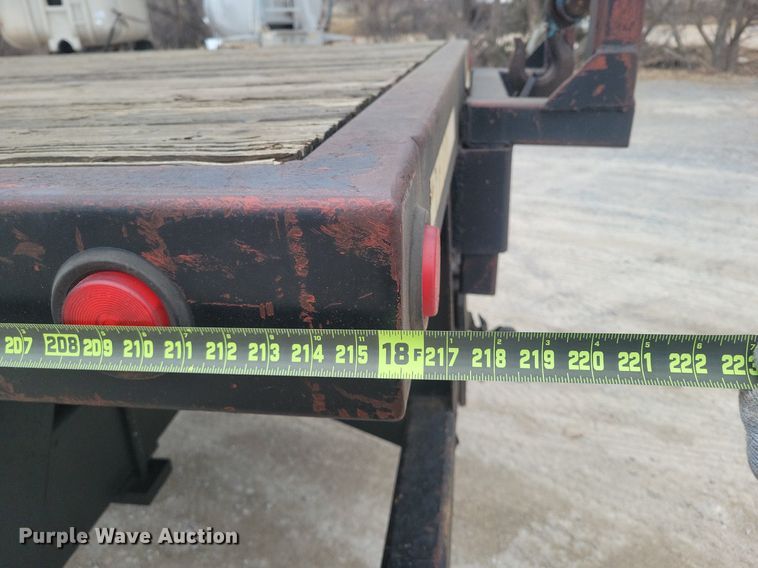 image for item DM2561 1988 Ford FT900F  crane truck