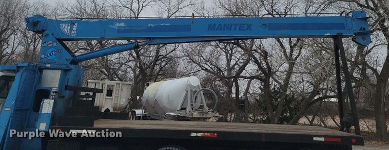 image for item DM2561 1988 Ford FT900F  crane truck