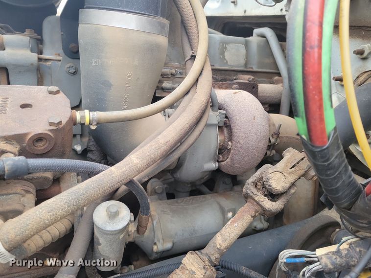 image for item DM2561 1988 Ford FT900F  crane truck