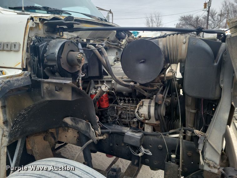 image for item DM2561 1988 Ford FT900F  crane truck