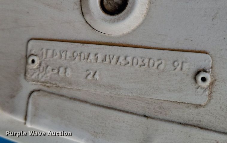 image for item DM2561 1988 Ford FT900F  crane truck