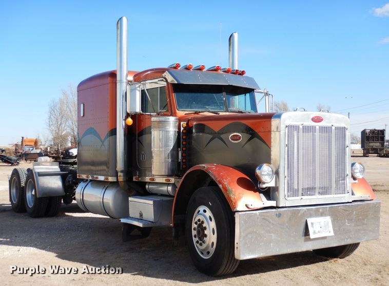 image for item DN6279 1991 Peterbilt 379  semi truck
