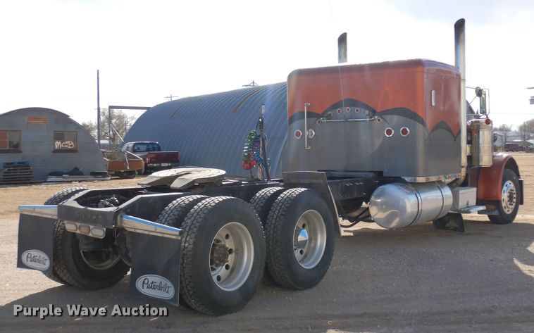 image for item DN6279 1991 Peterbilt 379  semi truck