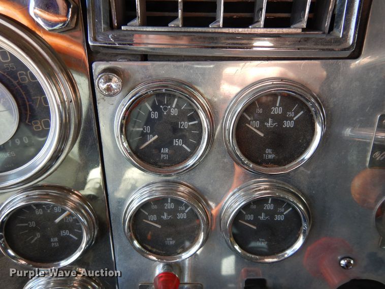 image for item DN6279 1991 Peterbilt 379  semi truck