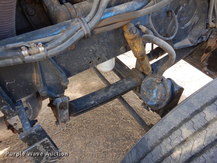 image for item DN6279 1991 Peterbilt 379  semi truck