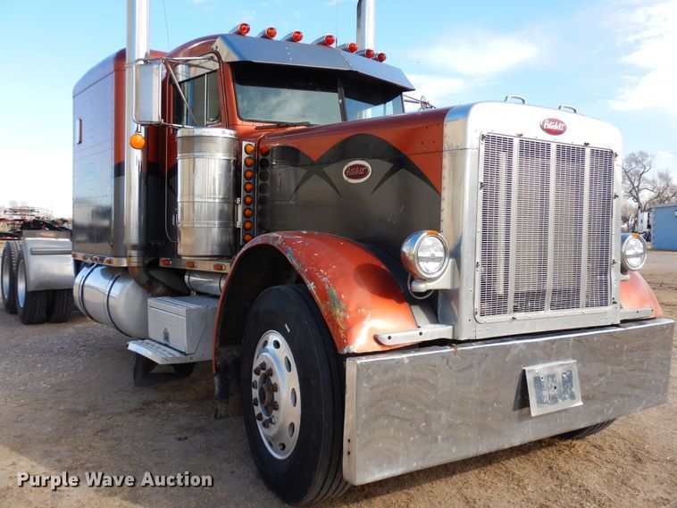 image for item DN6279 1991 Peterbilt 379  semi truck