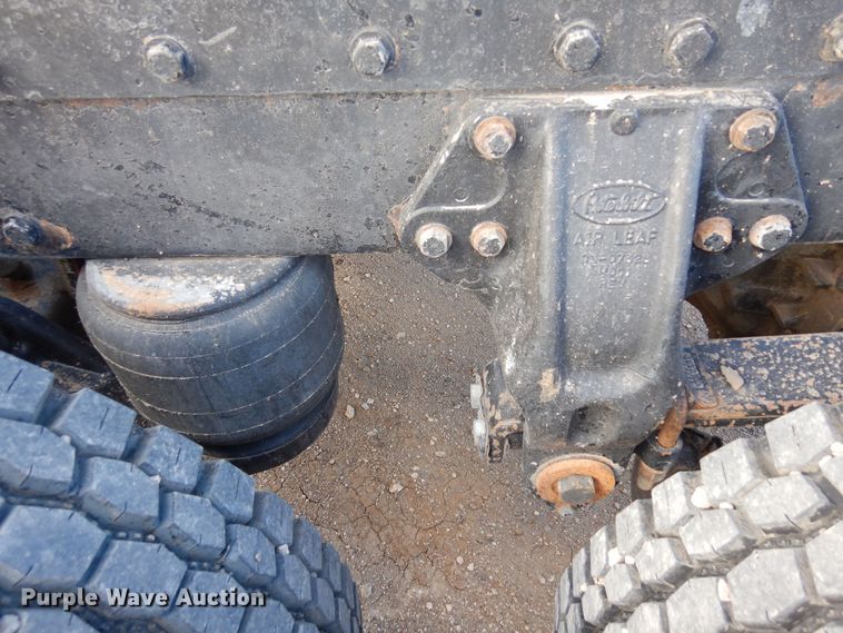 image for item DN6279 1991 Peterbilt 379  semi truck