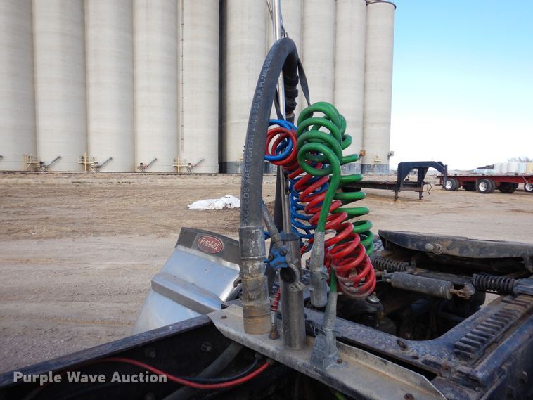 image for item DN6279 1991 Peterbilt 379  semi truck