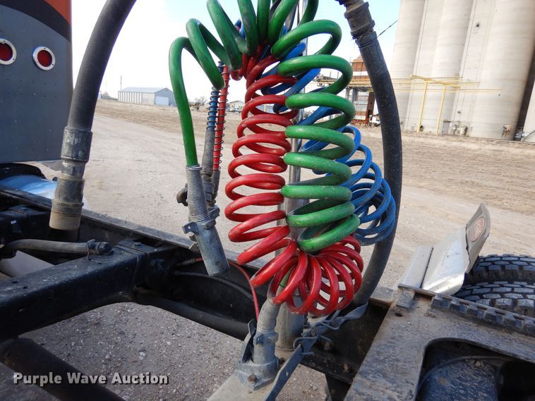 image for item DN6279 1991 Peterbilt 379  semi truck