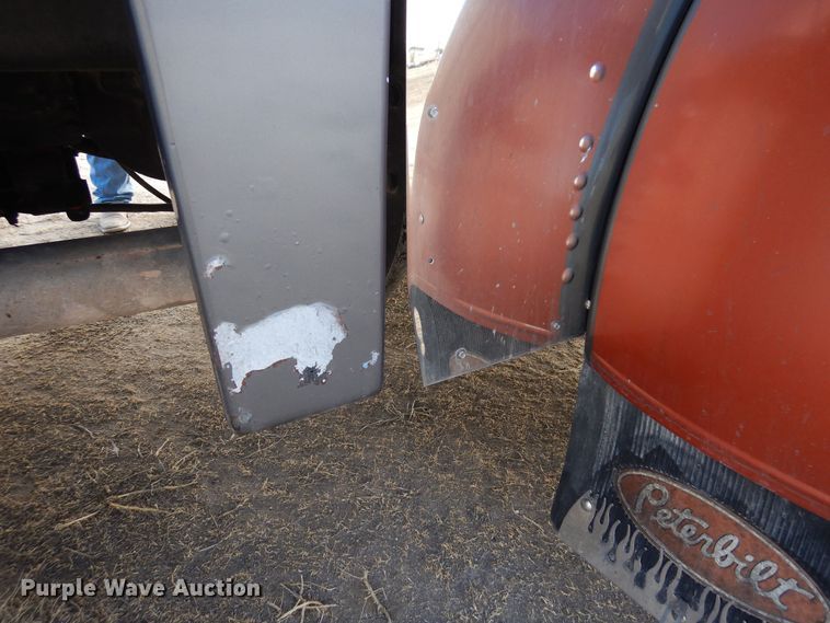 image for item DN6279 1991 Peterbilt 379  semi truck