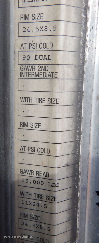 image for item DN6279 1991 Peterbilt 379  semi truck