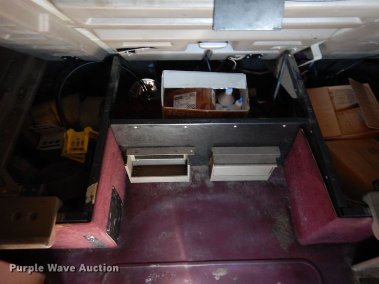 image for item DN6289 2006 International 9400i  semi truck